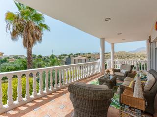 Maison à Calle oliveres-ur llano pastors 4/42. Villa en busot  llano de los pastores