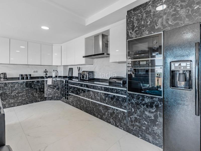 Foto 046e47c3-78a5-48d2-9c4e-9e00ea0993aa. Apartament amb aparcament a Campello Pueblo Campello (el)