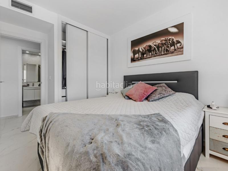 Foto 5284b002-d297-4c93-a503-d3c88bb152d3. Apartament amb aparcament a Campello Pueblo Campello (el)