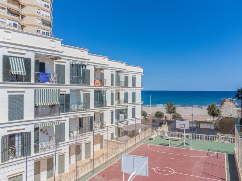 Foto 584bac52-2f76-4270-9e8e-1101ba599aec. Appartement dans calle de sant vicent dans Campello Playa Campello (el)