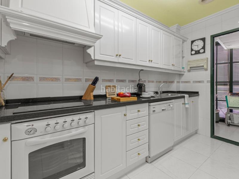 Foto 9b2922f3-e9dc-4e10-afb0-c545dbf24309. Appartement dans calle de sant vicent dans Campello Playa Campello (el)