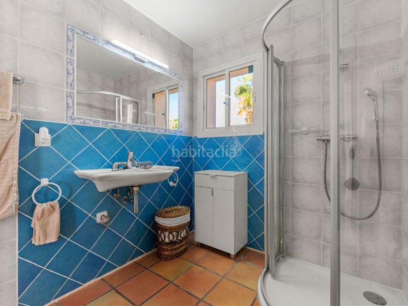 Foto 36b77ffe-482d-43d2-b856-5b240c01d8a5. Casa a calle ginebra 5 a Pueblo Español-Coveta Fumá Campello (el)