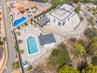 Maison  Calle calp. Villa independiente con piscina, solarium y alojamiento para inv