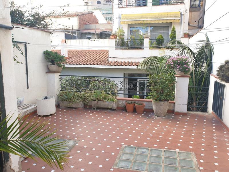 Foto 07d62cfc-5c4f-46a8-bba5-d2e42979ce9d. Casa en Centre Badalona