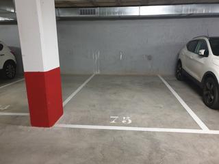 Miete Autoparkplatz in Carrer de pompeu fabra 45. Plaça gran