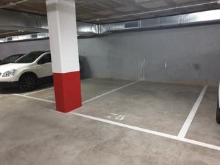 Parking voiture dans Carrer de pompeu fabra 45. Plaa de prquing gran