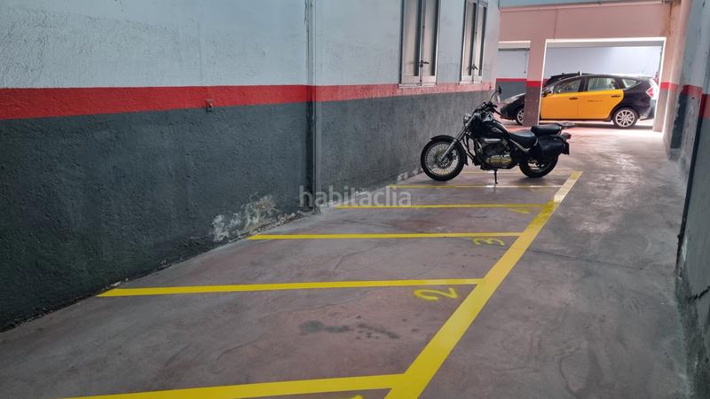 Foto e9de6195-f32a-469d-bf29-0076ad01fe3a. Alquiler parking moto en carrer de francesc layret 118 plaça de moto en Badalona