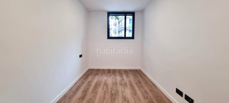 Foto e7c2f54e-c1ad-4b92-82ca-7e8c0f36d9b5. Lloguer pis amb calefacció a Centre Badalona