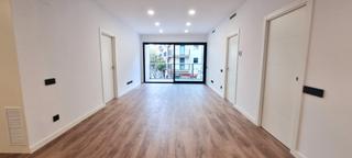Rent Flat  Avinguda de martí pujol. Pis d'obra nova de lloguer