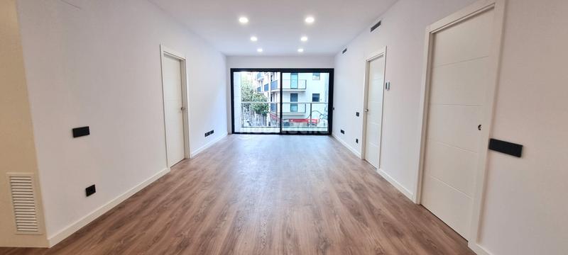 Foto 558e6e29-cdac-48a0-bc29-5b04f160bbef. Rent flat with heating in Centre Badalona