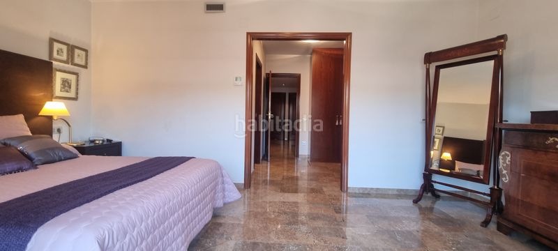 Foto 6265515b-797f-4737-8416-3b94dd57a43a. Casa amb xemeneia calefacció aparcament a Centre Badalona