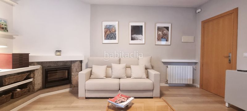 Foto 192d909b-59ed-4aa2-a785-7d608ab4cee8. Etagenwohnung mit kamin heizung pool in Mas Ram Badalona