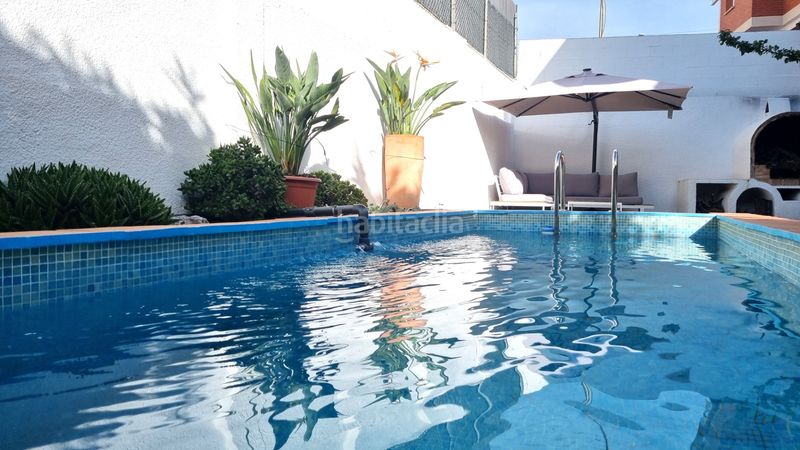 Foto 1b1b1c32-4248-4a95-8b7c-6f766e6a2321. Etagenwohnung mit kamin heizung pool in Mas Ram Badalona