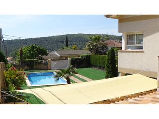 Chalet in Mediona. Chalet en venta en mediona
