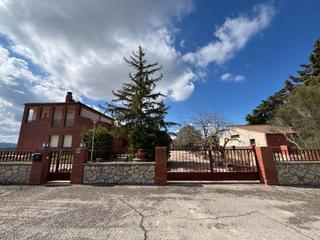 Chalet  Pontils. Exclusiva venta de chalet con vistas inigualables en santa colom