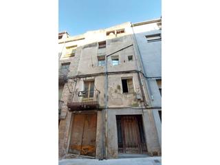 House in Mig 13. Ideal constructores o inversores.... venta de una casa en el cas