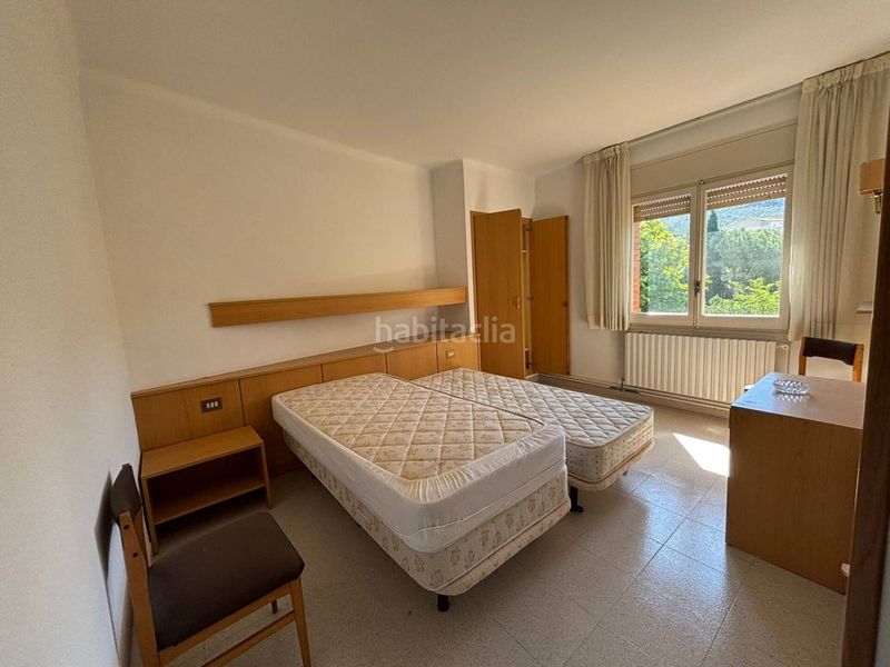 Foto f31d8948-3958-41fd-81fa-ed3b499496b1. Casa a Llacuna (La)