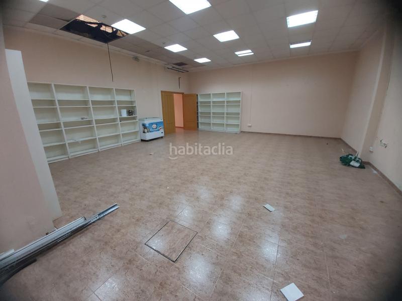 Foto 199ac790-a562-46ed-bc3b-22426c586b9d. Local comercial alquila o vende local comercial en Villena