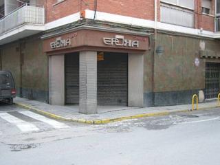 Local commercial à El Mercado - Plaza de Toros. Local en venta en villena