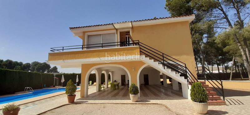 Foto 56ff1b70-a5d6-451a-94dc-8f0e980b6331. Chalet avec piscine dans Las Cruces Villena