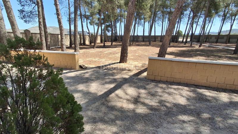 Foto b55ad5dd-760d-4597-bd3c-3a8308a74b83. Chalet avec piscine dans Las Cruces Villena