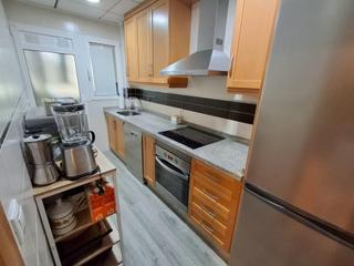 Appartamento  Calle escultor navarro santafe. Primer piso en venta