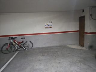 Aparcament cotxe  Avenida la corredera. Venta de garaje centrico en villena