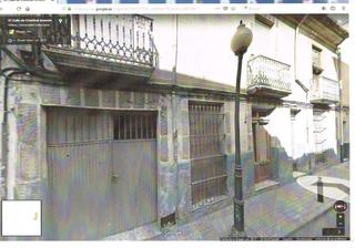 Casa  Calle cristobal amoro. Vende casa  para tirar en villena céntrica