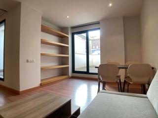 Rent Flat  Calle de tomás bretón. Piso para estancias cortas (máximo 11 meses)