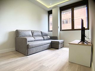 Miete Loft  Calle de la toronga. Ideal para profesionales como despacho y vivienda