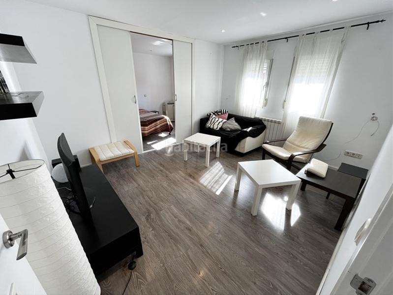 Foto 3eee8264-735e-4799-a7b3-390fa23c4a72. Piso  en venta para entrar a vivir en Numancia Madrid