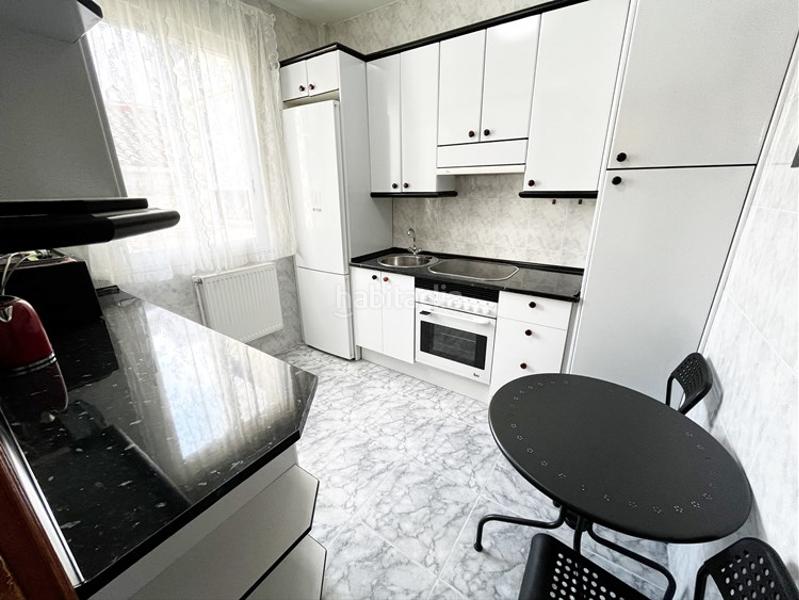 Foto 7bde041c-863c-4cc9-8e33-af4d82a7f4db. Alquiler piso en Palacio Madrid