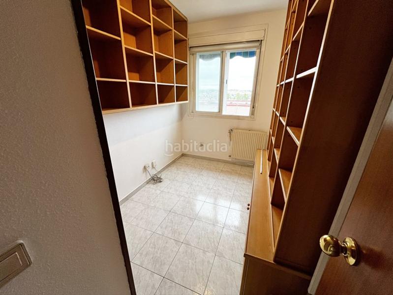 Foto fad1a077-7d96-4057-b828-1a1748f58a11. Rent flat with heating parking in Los Rosales Madrid