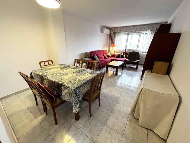 Foto eab2a102-3842-4633-a345-fa3d6cd276c8. Alquiler piso en Los Rosales Madrid