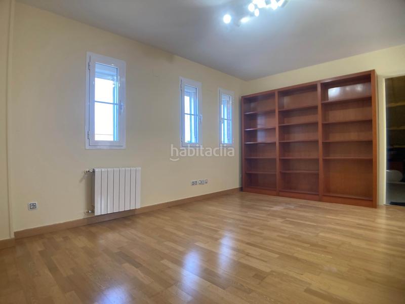 Foto 02847bf6-1dc9-4442-a782-577c395e31b5. Rent chalet with heating parking in Miramadrid Paracuellos de Jarama