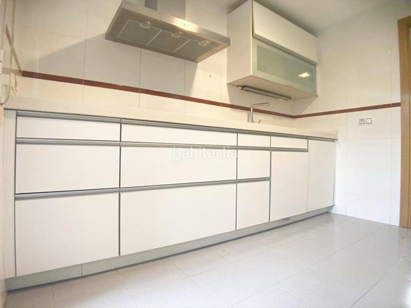 Foto 9ca80dfb-0c0f-4238-9c87-336d190c79ba. Rent chalet with heating parking in Miramadrid Paracuellos de Jarama