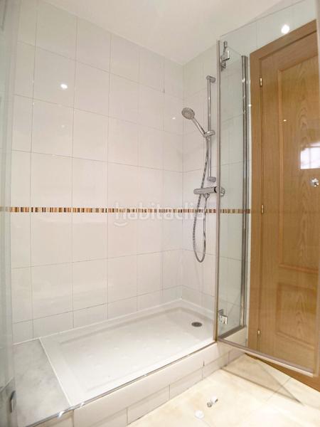 Foto 9dd1a716-f233-4229-8ffa-505dd2cee410. Rent chalet with heating parking in Miramadrid Paracuellos de Jarama