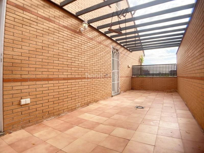 Foto bf57b0d1-4543-408e-8055-255fa2f08afc. Rent chalet with heating parking in Miramadrid Paracuellos de Jarama