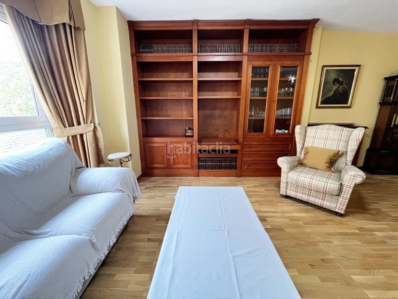 Foto 1f3a7c12-d4c8-4d9f-a472-e736093a2607. Rent flat with heating parking pool in Marroquina Madrid
