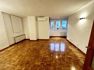 Miete Etagenwohnung  Calle de julio palacios