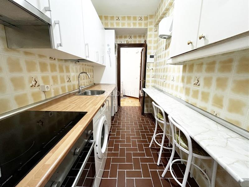 Foto 4ce3cc12-dfce-4050-94b8-c4aca1d1073a. Miete etagenwohnung mit heizung in Comillas Madrid