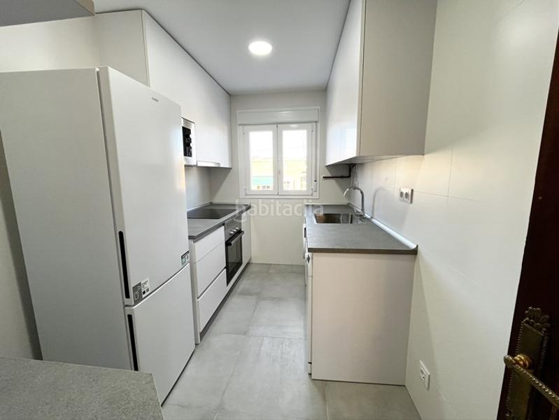 Foto e265ea35-0b87-4aa4-a763-2d176987eead. Rent flat with heating in Simancas Madrid