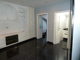 Etagenwohnung in Calle de San Bernardo