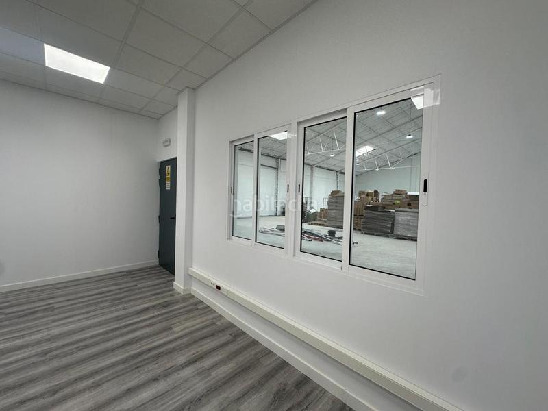 Foto b3884e8a-fda6-4896-a95c-89f742115ca4. Alquiler nave industrial  en El Barral Ferial Coslada