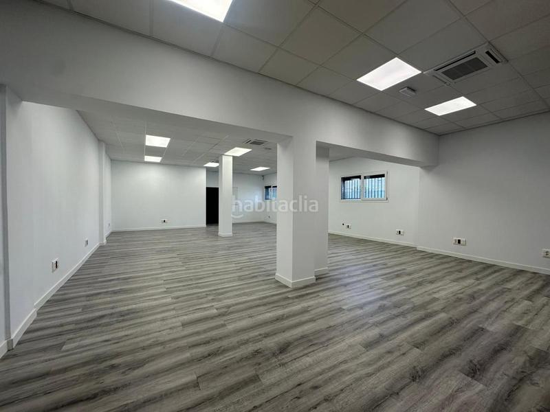 Foto edddb636-bcf6-4924-8f54-ece5baa74232. Alquiler nave industrial  en El Barral Ferial Coslada