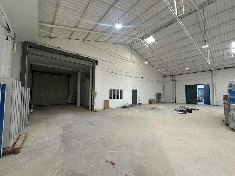 Foto 6702cdf1-775c-4073-8155-e50dd550d702. Lloguer nau industrial a El Barral Ferial Coslada