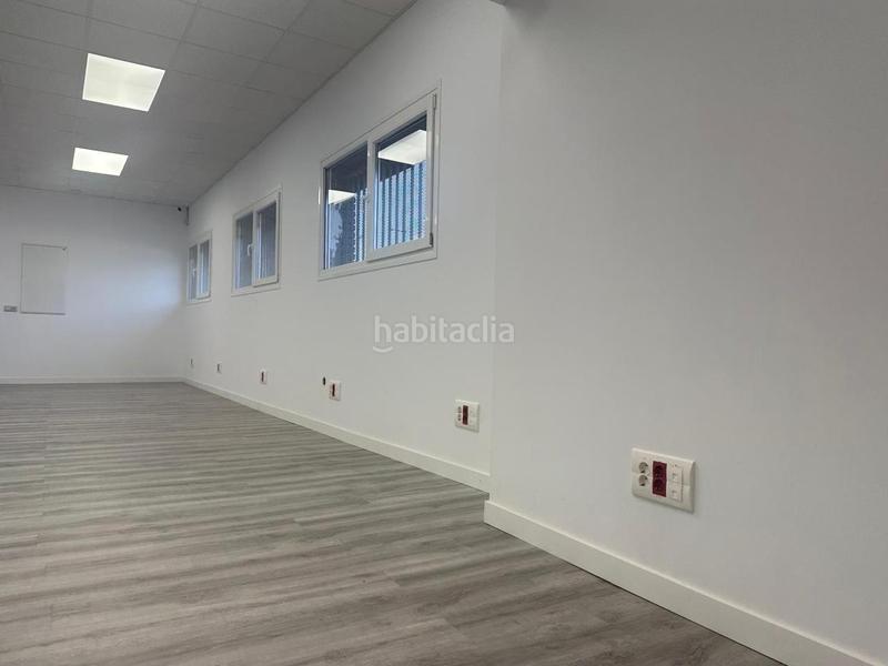 Foto eefdfb53-61ff-4347-a0de-14df2fdea1a2. Lloguer nau industrial a El Barral Ferial Coslada