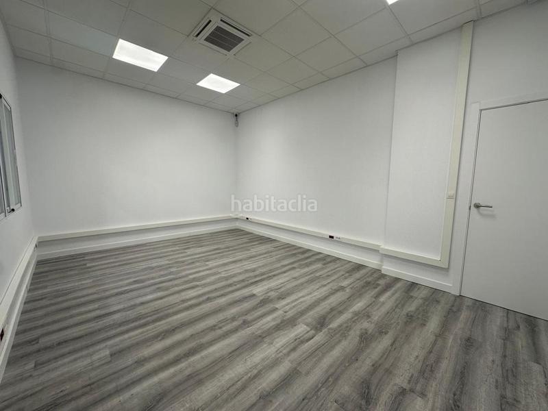 Foto da271cd8-0035-4408-b403-7712f60ae56e. Miete fabrikhalle in El Barral Ferial Coslada