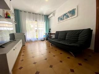 Etagenwohnung in Caballería Española