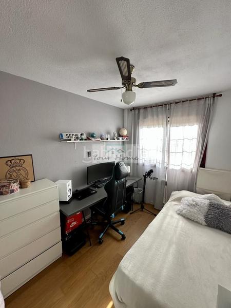 Foto e557fa62-6ca3-4ecd-9aa3-57a8b61915ed. Ground floor with heating parking pool in Virgen del Rosario Torrejón de Ardoz